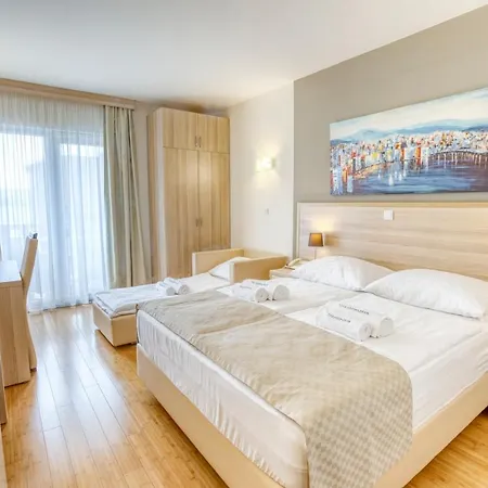 Miramar Hotell Omiš