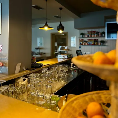 Miramar Hotell Omiš