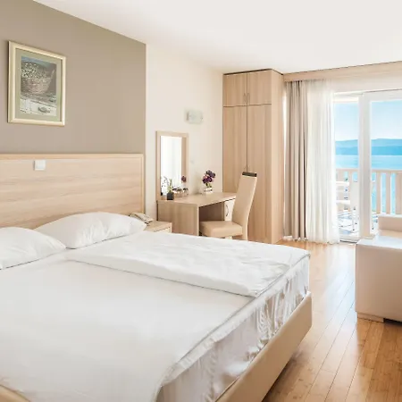 Miramar 4*