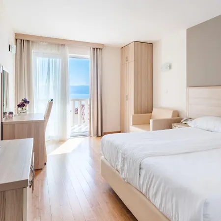 Miramar Hotel