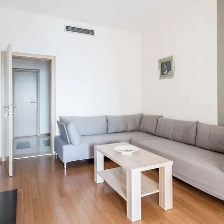 酒店 Miramar 奥米什