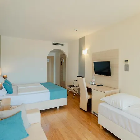 Miramar 4* Omiš